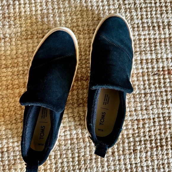 TOMS Paxton shoes. Excellent condition! - Picture 5 of 6